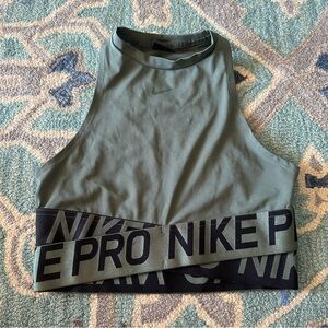 Nike pro intertwist top